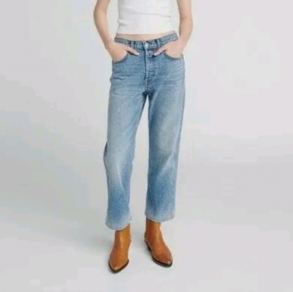 RE / DONE Originals 90's Low Slung Crop Rigid Button Fly Jean In Perfec…